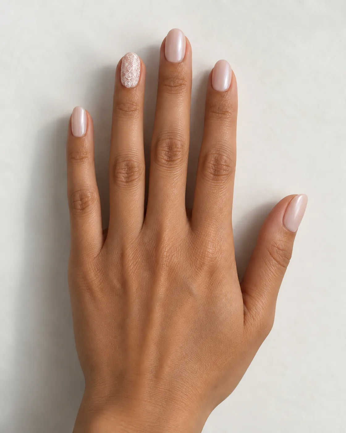 Lace accent
